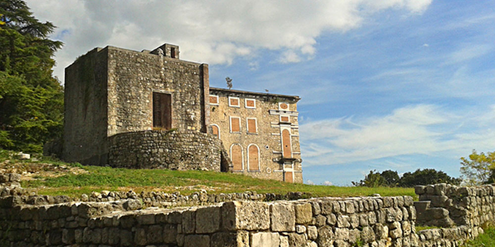 Residenza dei Tolomei Albergo Polcenigo - Cicloturismo running diving kayak  hang gliding e golf