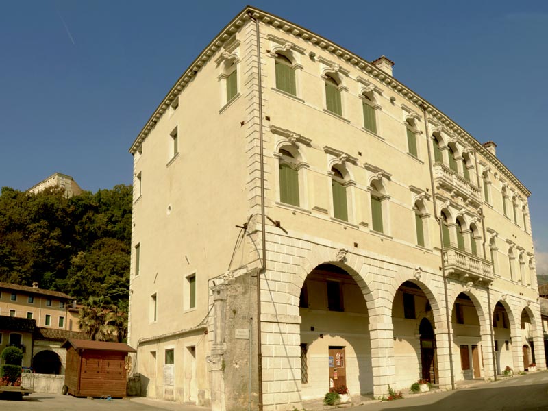 Residenza Dei Tolomei Albergo Polcenigo - Cicloturismo running diving kayak hang gliding e golf